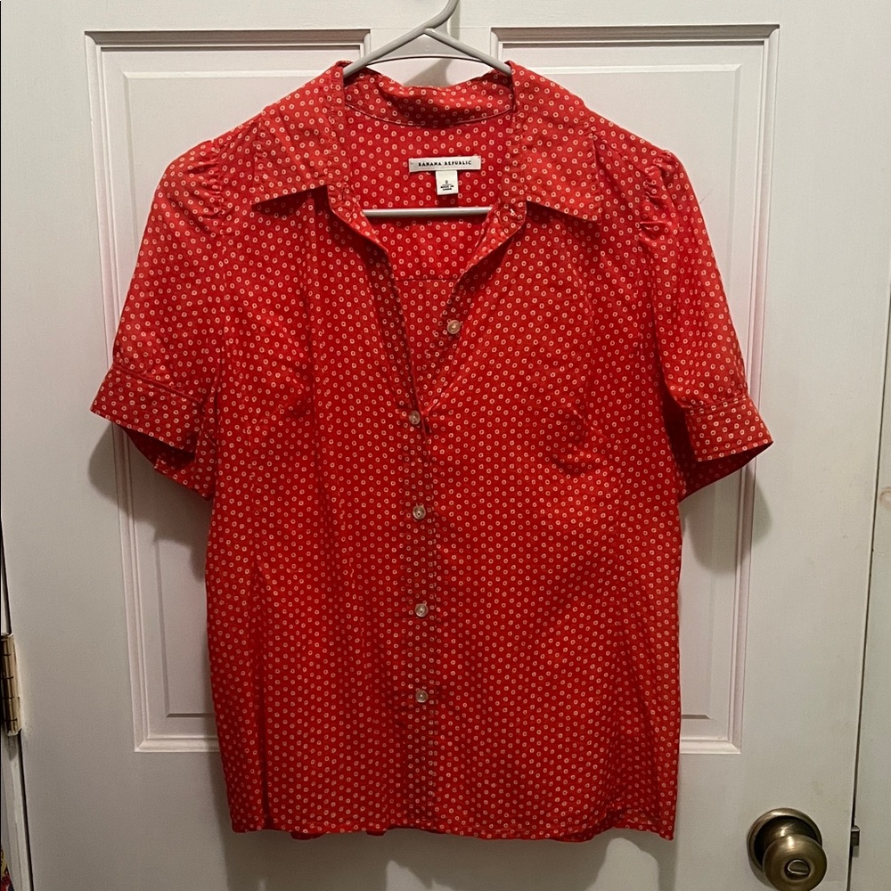 Banana Republic Red Patterned women’s Shirt